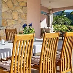 Villa Iris