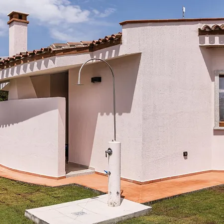 Iris فيلة كوستا ري